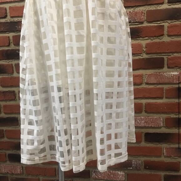 ASOS Full Skirt sz 4 Cream color Midi Skirt - Picture 3 of 5